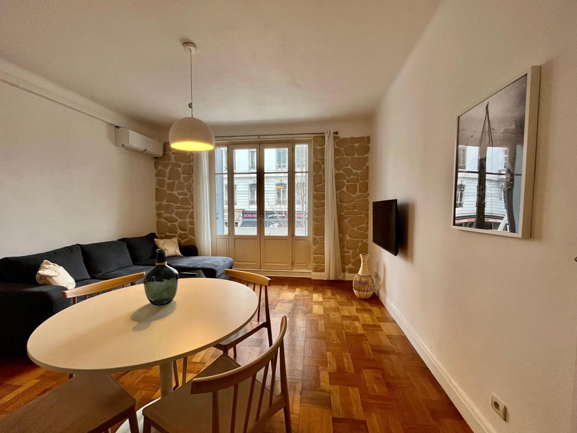 Suite Corneille Lyon Exteriör bild